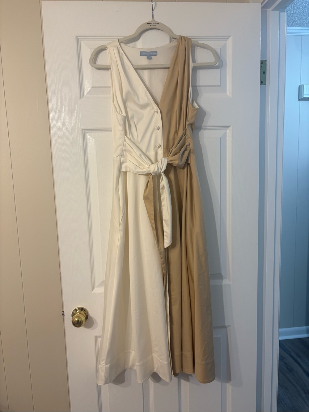 ANTONIO MELANI Two-Tone Cream and Tan Sleeveless Wrap Maxi Dress